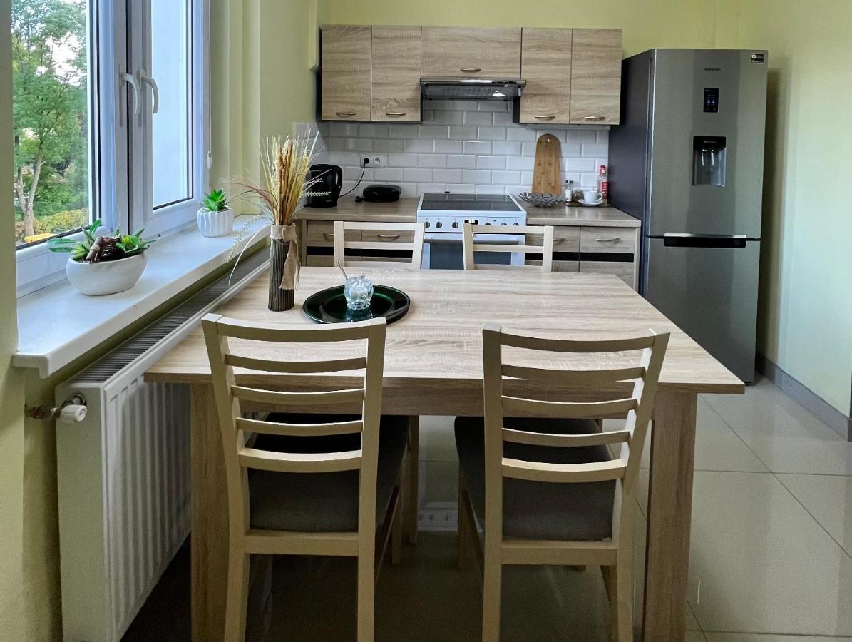 Wolnosci 21 Jelenia Gora Apartment Ngoại thất bức ảnh