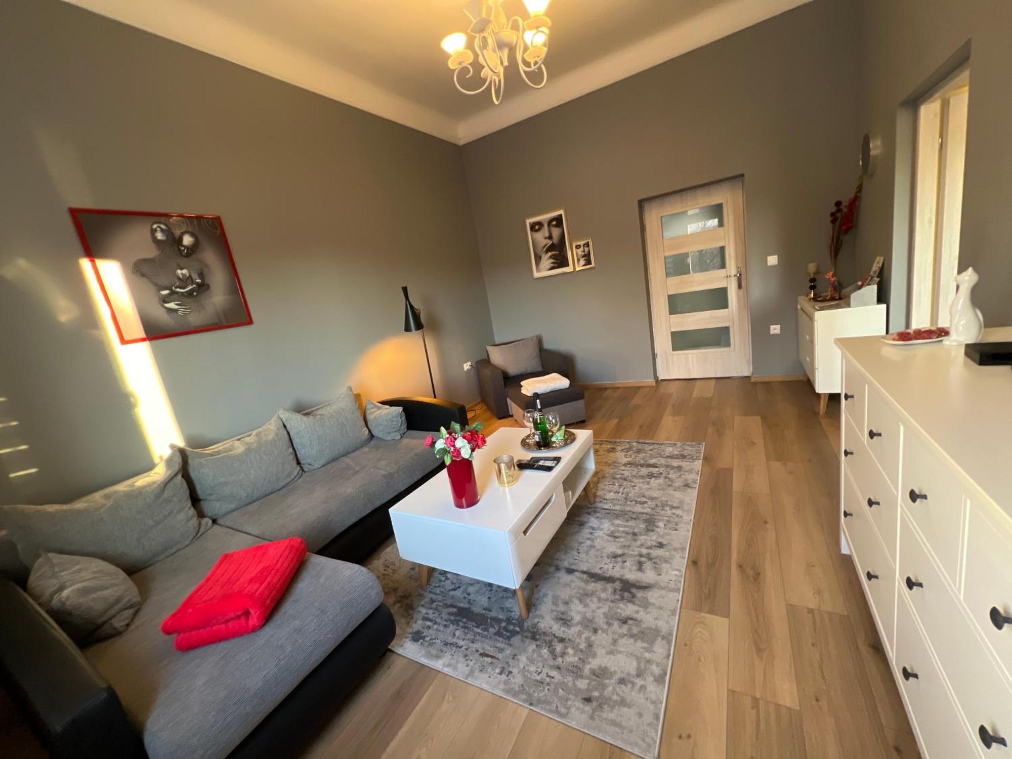 Wolnosci 21 Jelenia Gora Apartment Ngoại thất bức ảnh