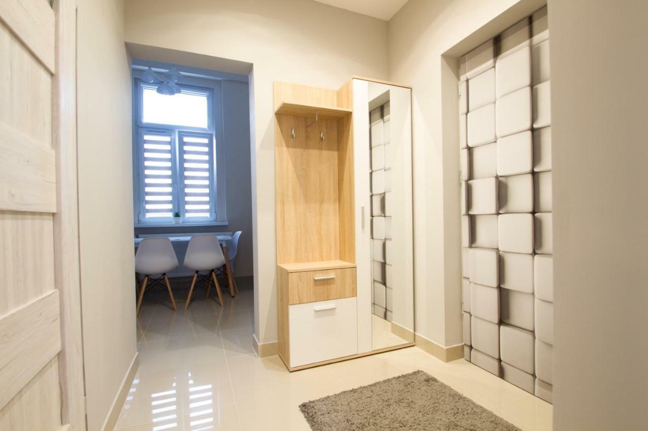 Wolnosci 21 Jelenia Gora Apartment Ngoại thất bức ảnh