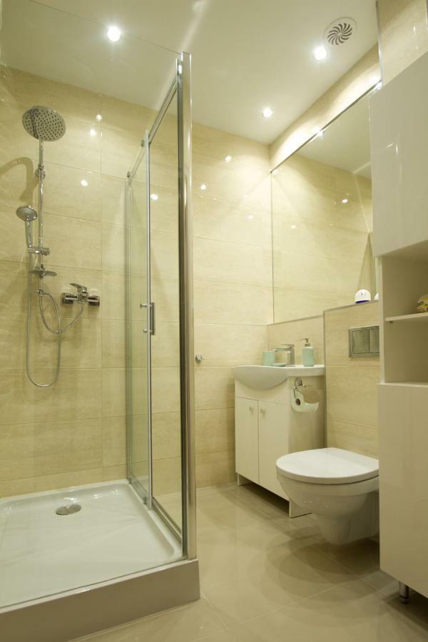 Wolnosci 21 Jelenia Gora Apartment Ngoại thất bức ảnh
